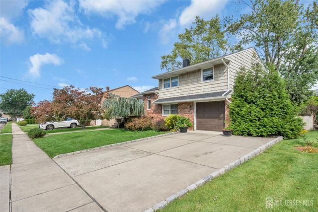 104 Tracy Drive, Fords, NJ 08863
