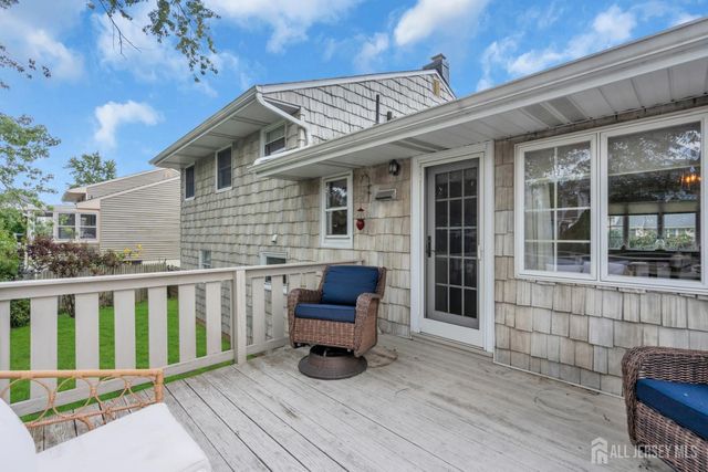 104 Tracy Drive, Fords, NJ 08863