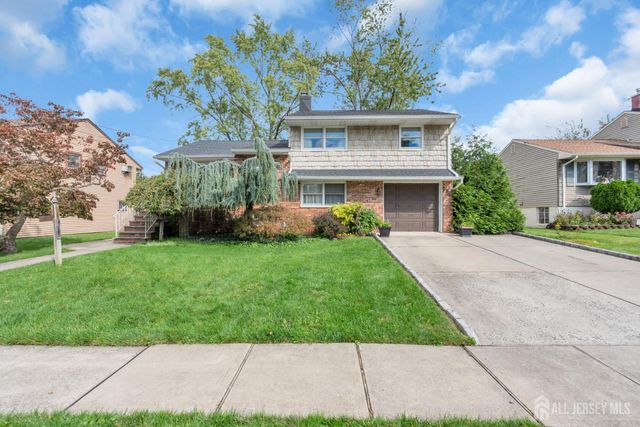104 Tracy Drive, Fords, NJ 08863