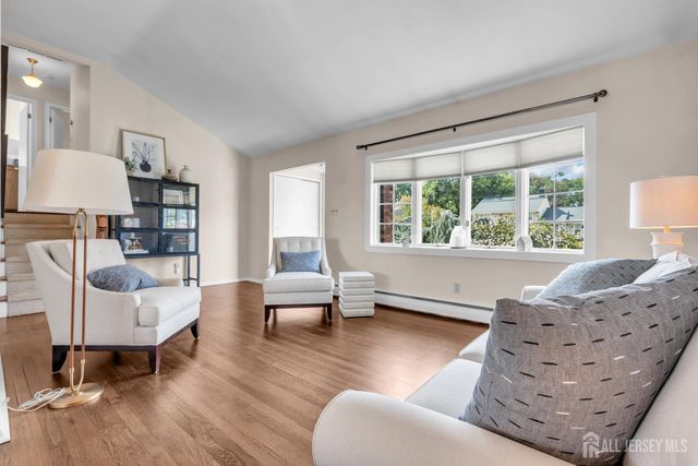 104 Tracy Drive, Fords, NJ 08863