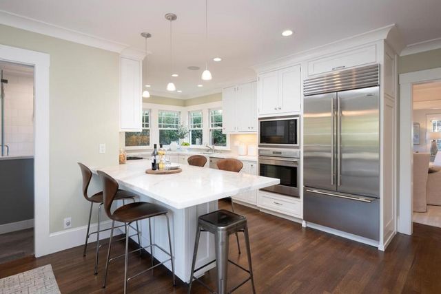 812 Newhall Road, Burlingame, CA 94010