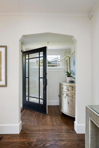 812 Newhall Road, Burlingame, CA 94010