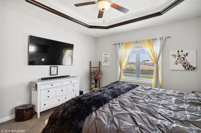4653 SE Grosbeak Point, West Des Moines, IA 50265