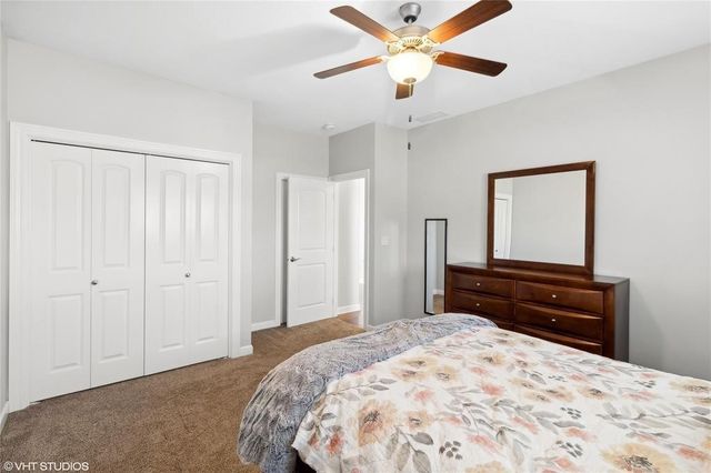 4653 SE Grosbeak Point, West Des Moines, IA 50265