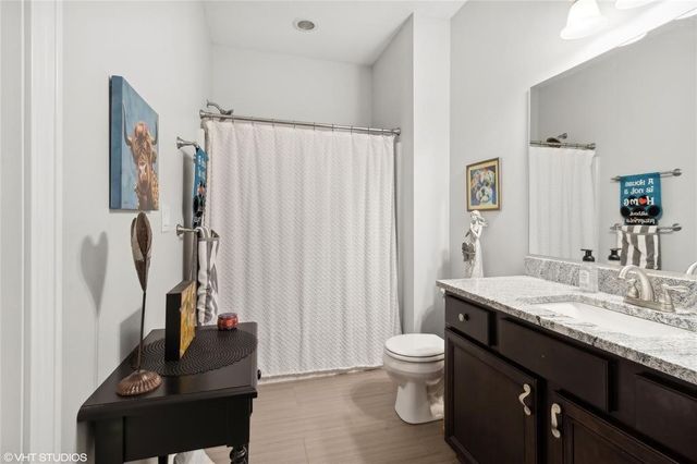 4653 SE Grosbeak Point, West Des Moines, IA 50265