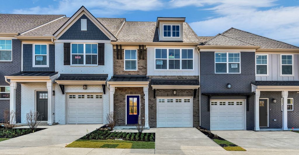 451 Bishop Blvd, Gallatin, TN 37066