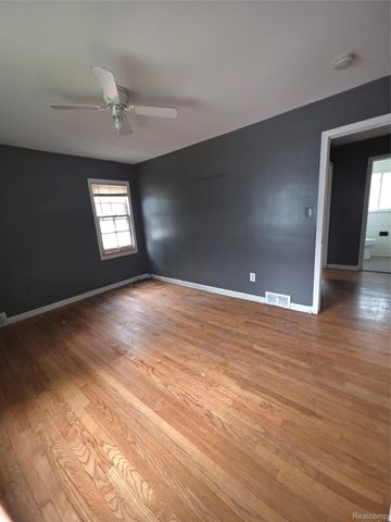 18432 Greenfield Road, Detroit, MI 48235