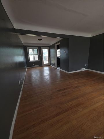 18432 Greenfield Road, Detroit, MI 48235
