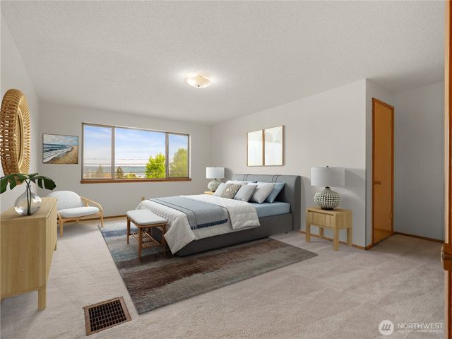 5704 N Ruby Street, Tacoma, WA 98407