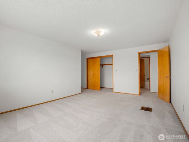 5704 N Ruby Street, Tacoma, WA 98407