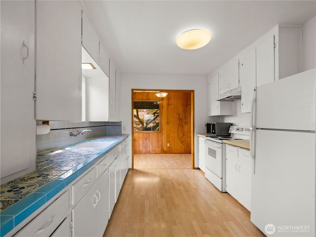 5704 N Ruby Street, Tacoma, WA 98407