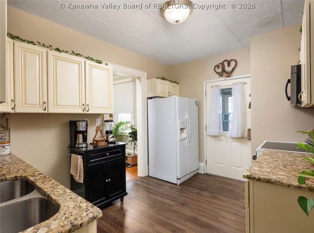 417 Beauregard Street, Charleston, WV 25301