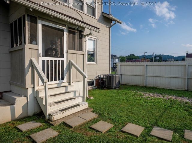 417 Beauregard Street, Charleston, WV 25301