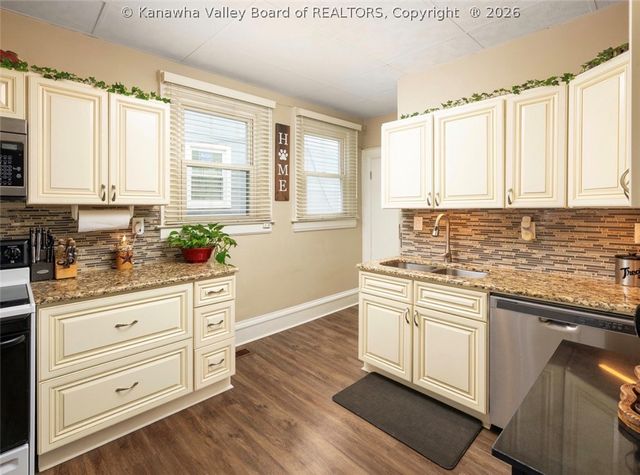 417 Beauregard Street, Charleston, WV 25301