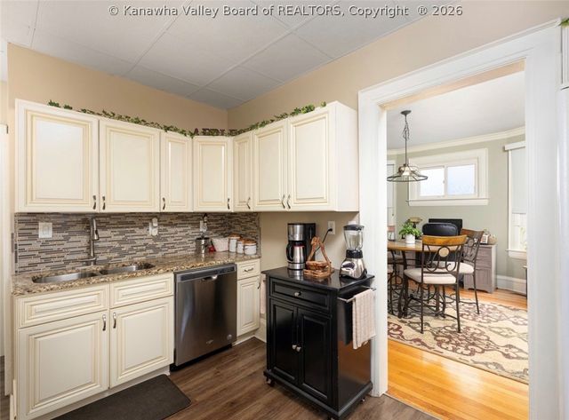 417 Beauregard Street, Charleston, WV 25301