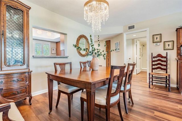 3076 EASTLAND BOULEVARD 305, Clearwater, FL 33761