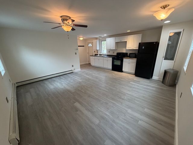 25 Thayer St, Methuen, MA 01844