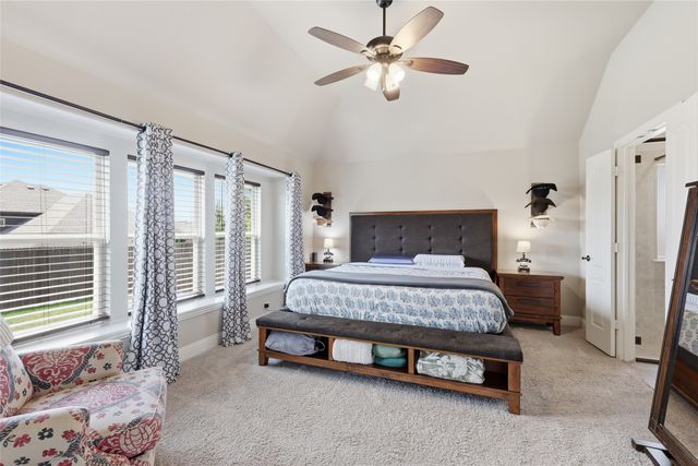 1068 English Oak Drive, Burleson, TX 76028