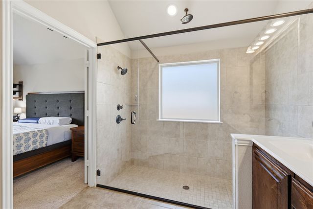 1068 English Oak Drive, Burleson, TX 76028