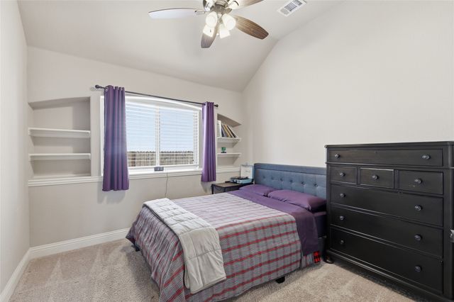 1068 English Oak Drive, Burleson, TX 76028
