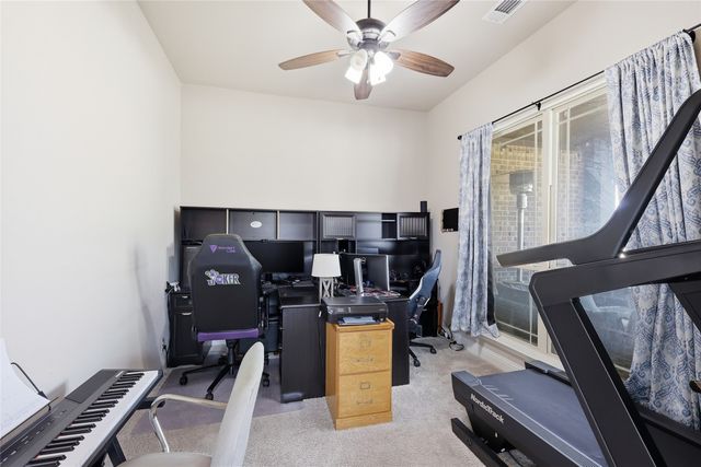 1068 English Oak Drive, Burleson, TX 76028