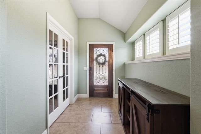 1068 English Oak Drive, Burleson, TX 76028