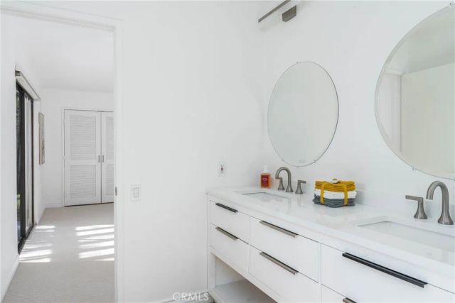 1123 E El Cid, Palm Springs, CA 92262
