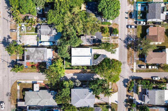 1445 NW 42nd St, Miami, FL 33142