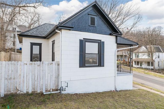 402 Blake Street, St Joseph, MO 64504