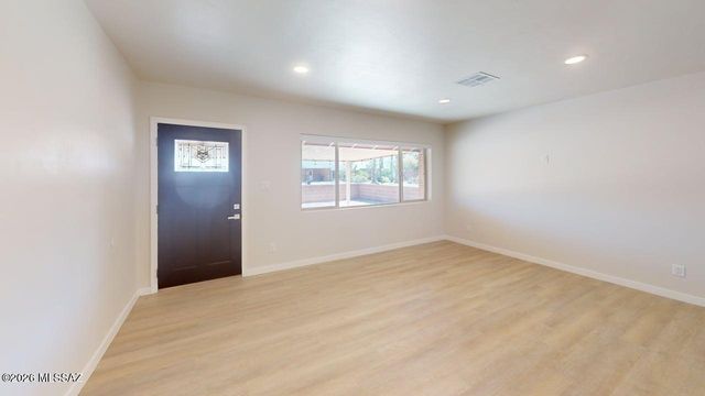 410 S Grinnell Avenue, Tucson, AZ 85710