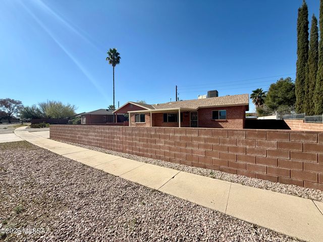 410 S Grinnell Avenue, Tucson, AZ 85710