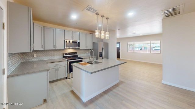 410 S Grinnell Avenue, Tucson, AZ 85710