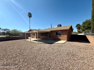 410 S Grinnell Avenue, Tucson, AZ 85710