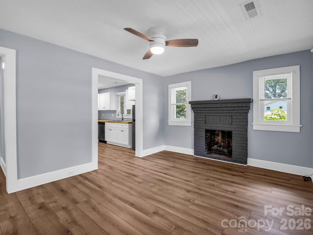112 Resort Street 6, Hendersonville, NC 28792