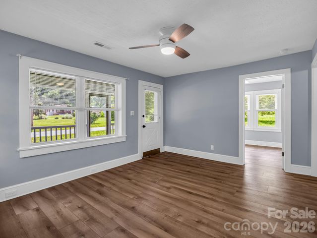 112 Resort Street 6, Hendersonville, NC 28792