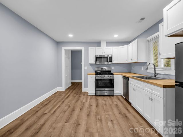 112 Resort Street 6, Hendersonville, NC 28792