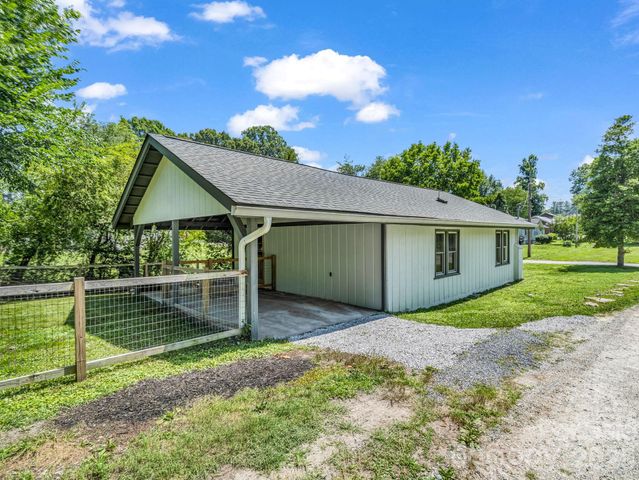 112 Resort Street 6, Hendersonville, NC 28792