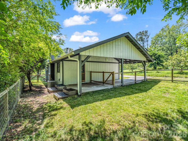 112 Resort Street 6, Hendersonville, NC 28792
