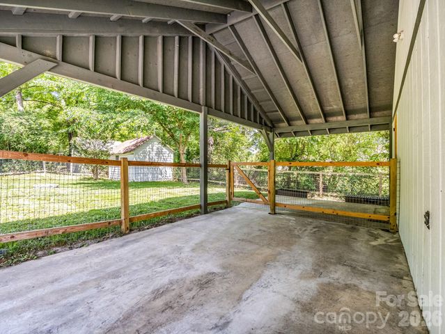 112 Resort Street 6, Hendersonville, NC 28792