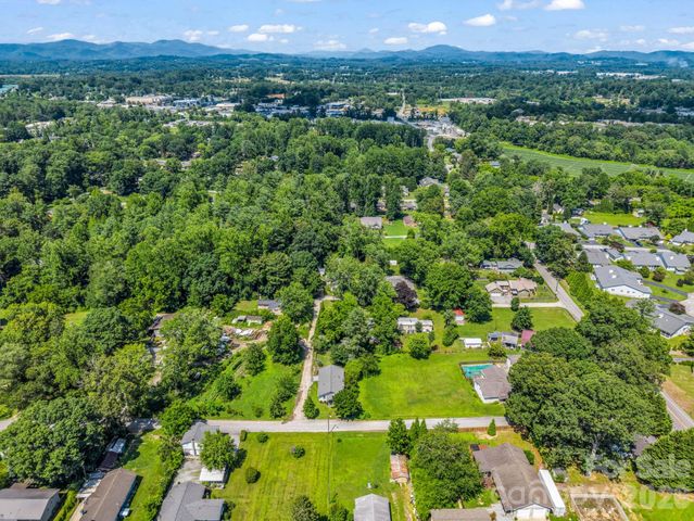 112 Resort Street 6, Hendersonville, NC 28792