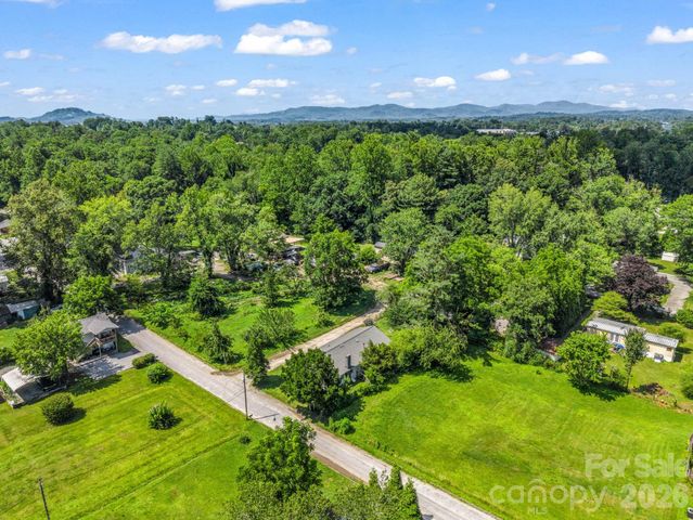 112 Resort Street 6, Hendersonville, NC 28792