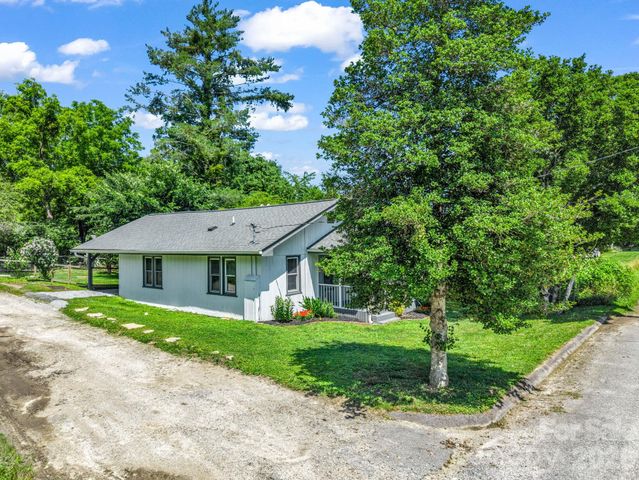 112 Resort Street 6, Hendersonville, NC 28792