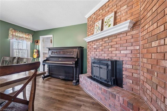 4455 Langhorne Drive, Winston-salem, NC 27106