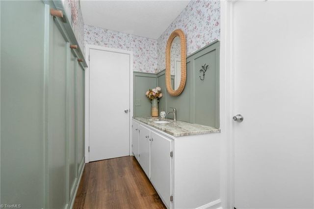 4455 Langhorne Drive, Winston-salem, NC 27106