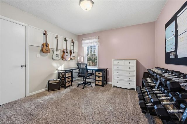 4455 Langhorne Drive, Winston-salem, NC 27106