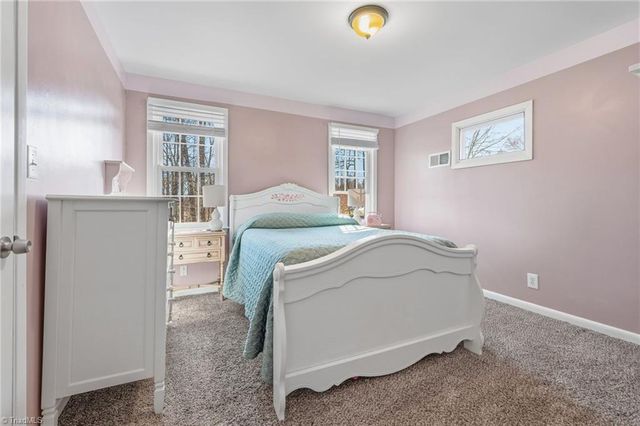 4455 Langhorne Drive, Winston-salem, NC 27106