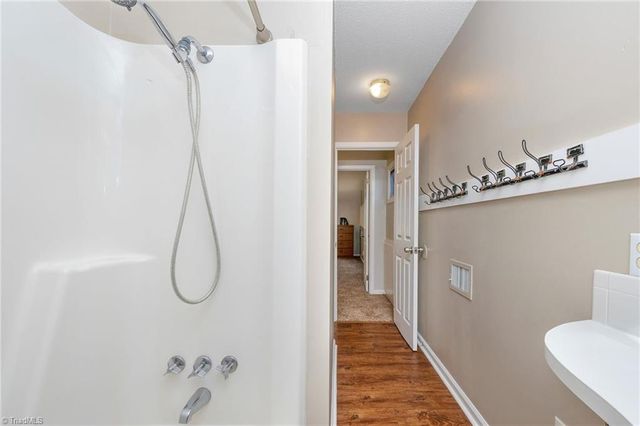 4455 Langhorne Drive, Winston-salem, NC 27106