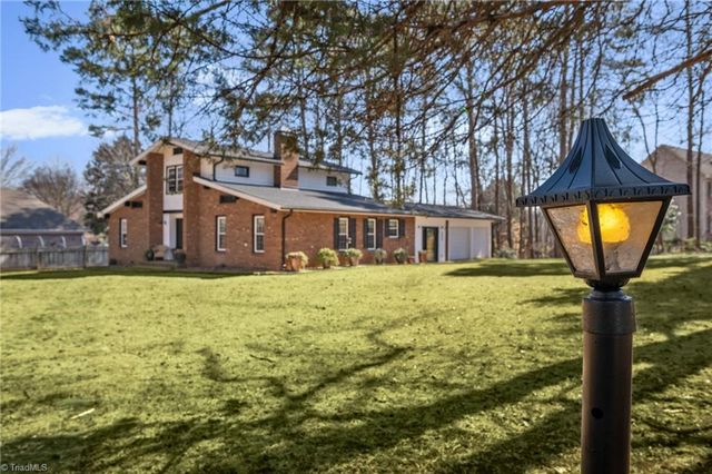 4455 Langhorne Drive, Winston-salem, NC 27106