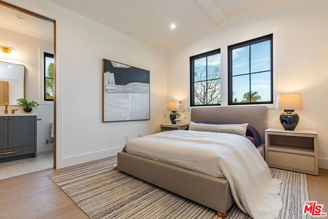 7419 Alverstone Avenue, Los Angeles, CA 90045