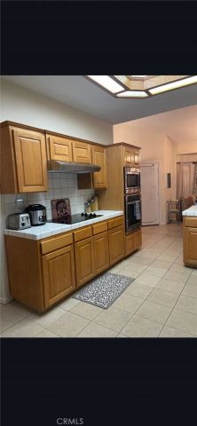 2559 E Fallbrook, Fresno, CA 93720